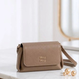 کیف پاسپورتی miu کد 4739